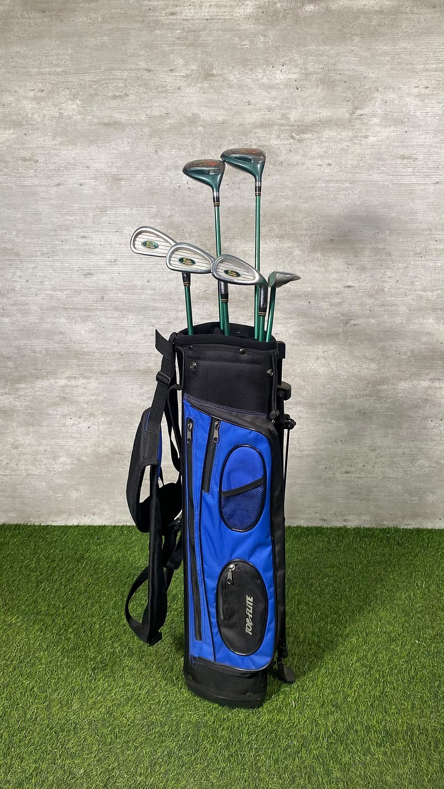 Little Tiger Junior 11-13 Golf Set